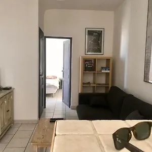 Réveil Vue Sur Les Arènes Arles